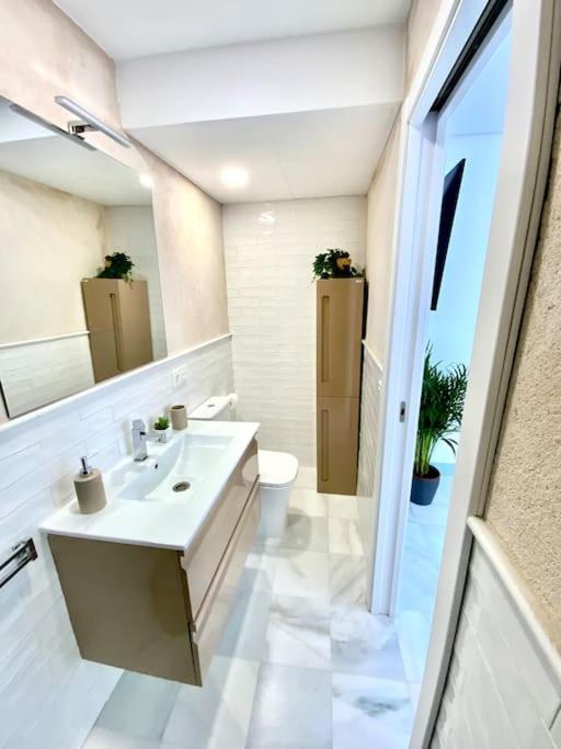 My Home In Triana, Luminoso Y Acogedor Apartamento Σεβίλλη Εξωτερικό φωτογραφία