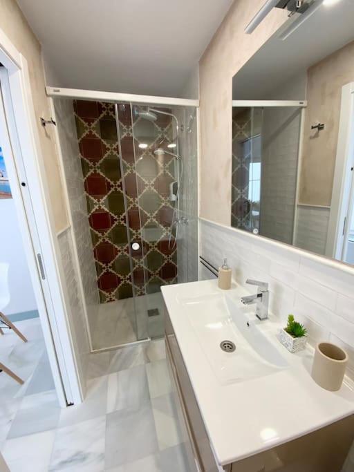My Home In Triana, Luminoso Y Acogedor Apartamento Σεβίλλη Εξωτερικό φωτογραφία